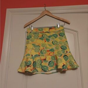 YOYO Vibrant Lemon & Lime Print Skirt. Zippered back Stretchy Waist. Size Small